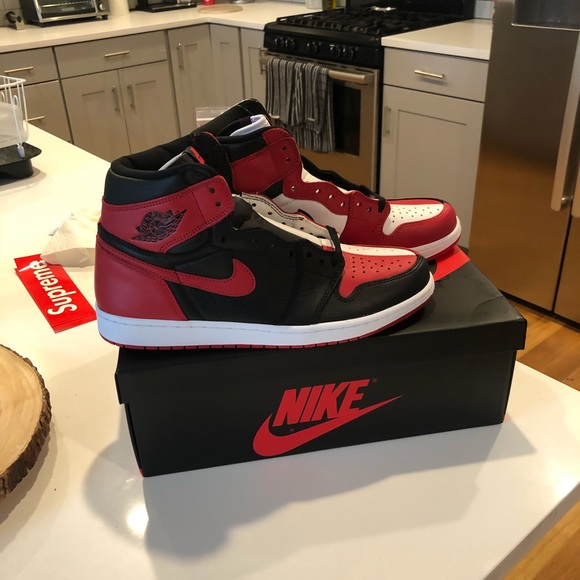 Nike Retro Jordan 1 Homage To Home DS 10.5 - Picture 2 of 6